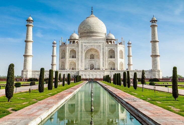 Taj Mahal with Mausoleum Skip-the-Line tickets & guide